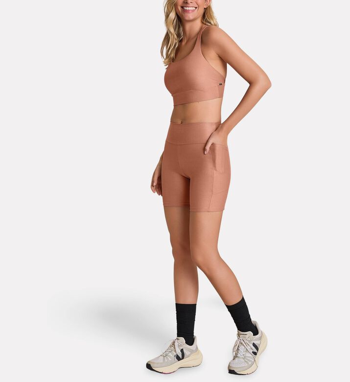 LIVE! Neo Allure Adaptiv Top, Model View