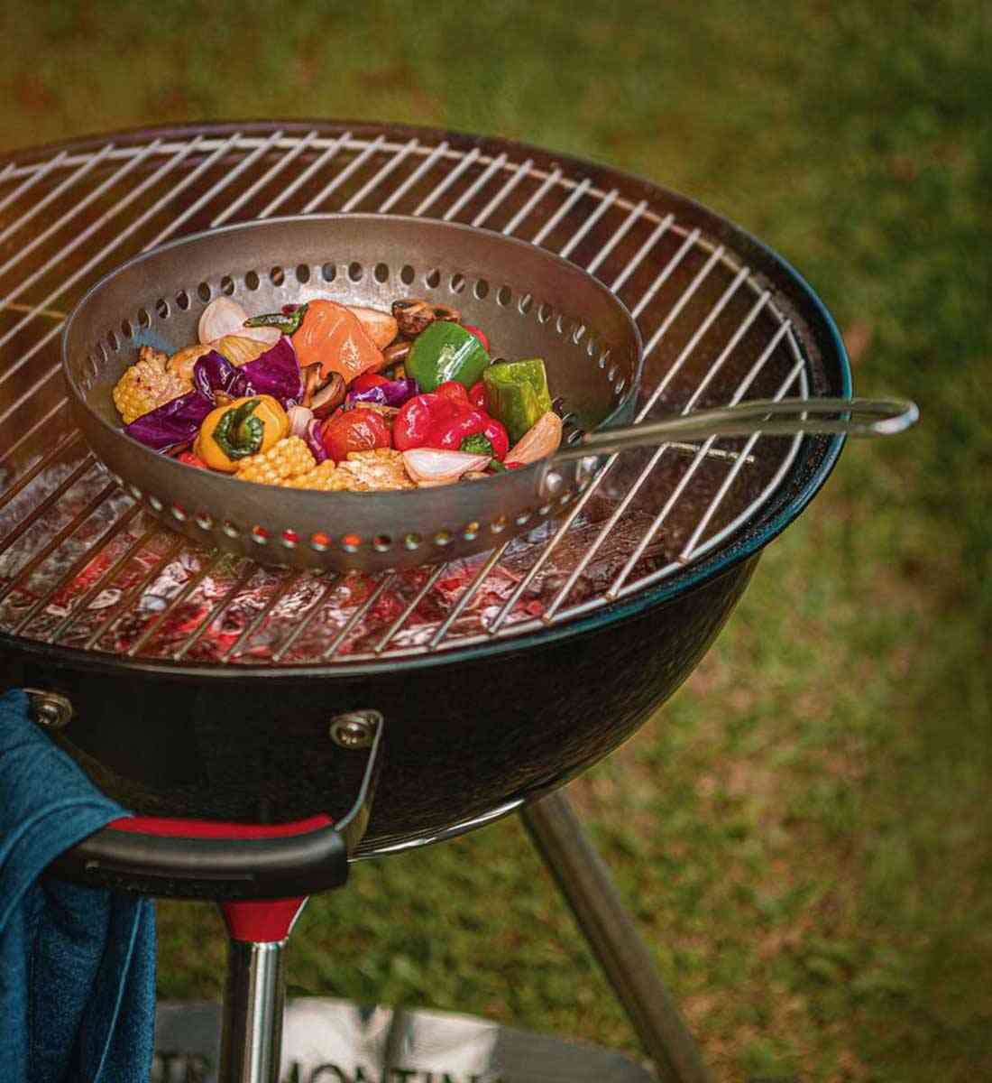 Bbq online charcoal grill