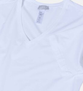 تي شيرت قطني فاخر برقبة على شكل حرف V