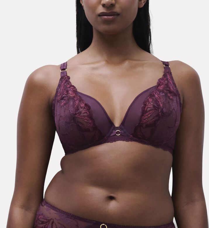 Chantelle Bra, Model View