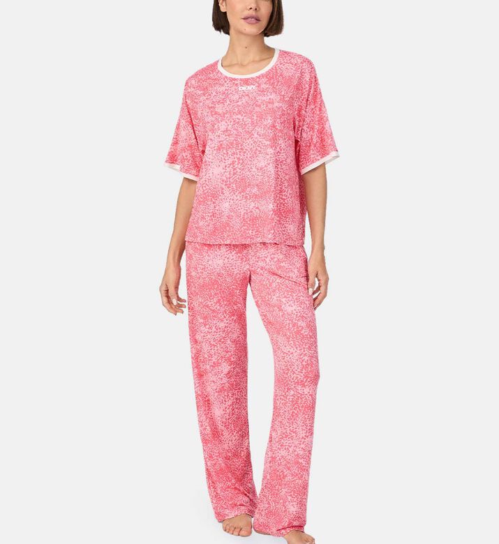 طقم بيجامة بياقة دائرية وقصة عادية