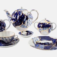 Baikal Gold Commas Teapot