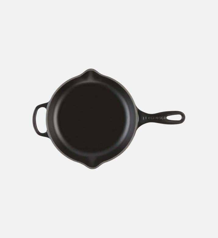 Le Creuset Cast Iron Skillet, Black, 23-cm, Packshot View