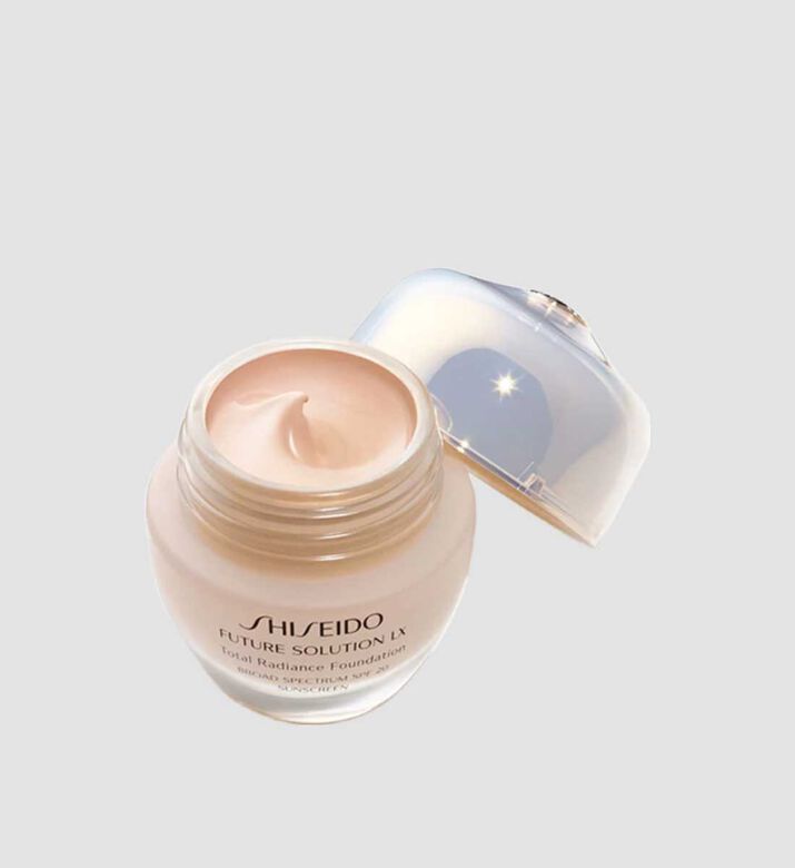 كريم الأساس توتال راديانس SPF 20