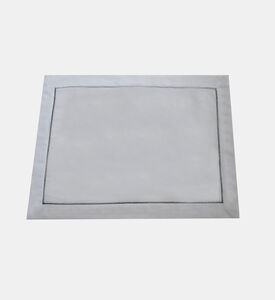 مفرش صحون من كتان مخيَط