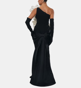 فستان طويل بقصّة أزهار كبيرة الحجم