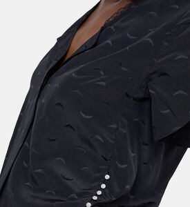 بلوزة حريرية بنقشة متموجة