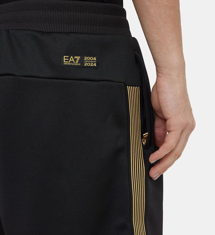 شورت كرة قدم بنسيج معالج