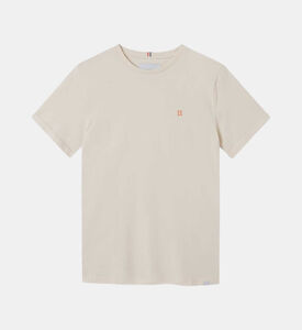 تيشيرت بشعار مطرز