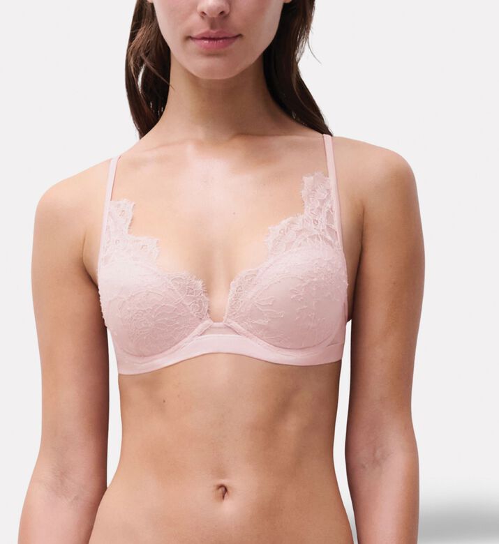 Chantelle Bra Ts, Model View