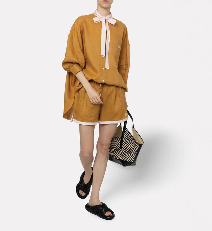 Marni Pant, Model View