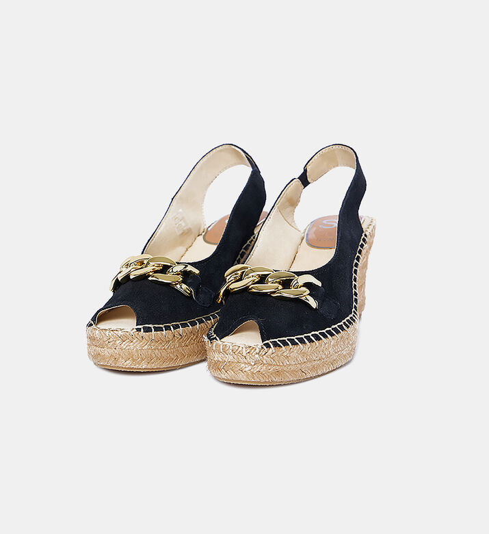 حذاء ويدج بتفصيل مشبك حذاء ويدج بتفصيل مشبك