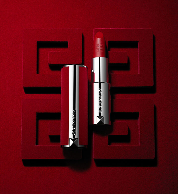 أحمر شفاه لو روج ديب فيلفيت