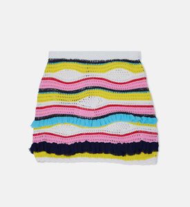 تنورة محبوكة بتفالصيل مكشكشة