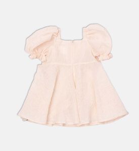 فستان بأكمام منفوشة وزخارف زهرية