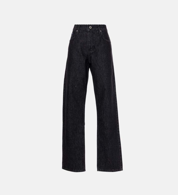 بنطال جينز بقصة عادية