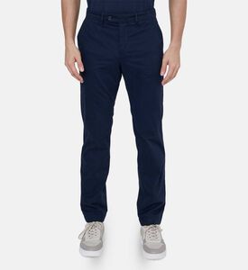 بنطال تشينو ساندرسون بقصة كلاسيكية