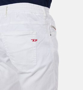 بنطال بخصر برباط بقصة ضيقة