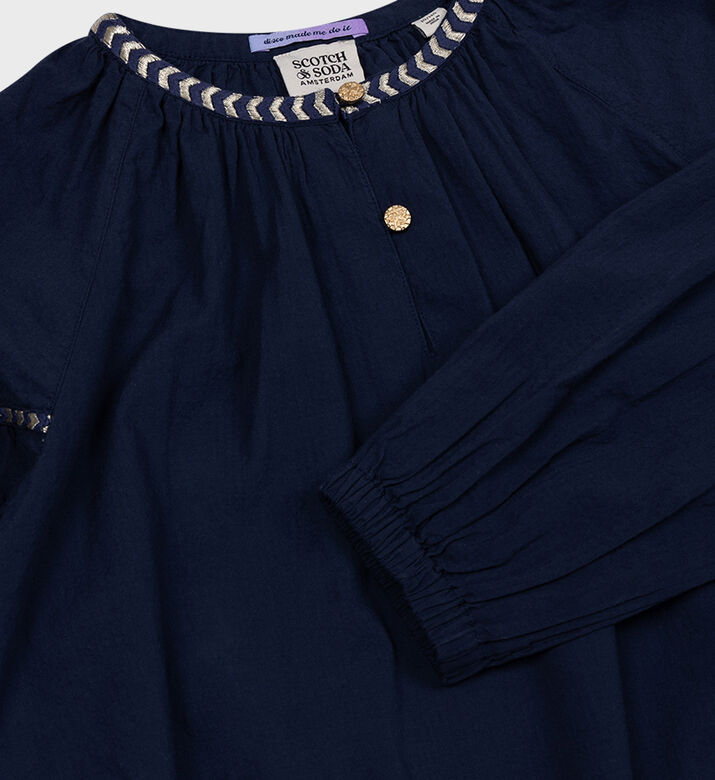 فستان مطرز ببريق فستان مطرز ببريق