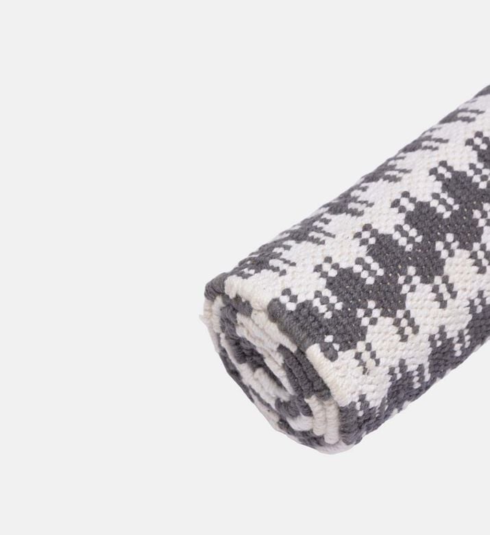 Quiet Shade Cotton Rug- 60x90 Cm