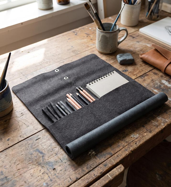 Gusta Faux Leather Placemat, Packshot View