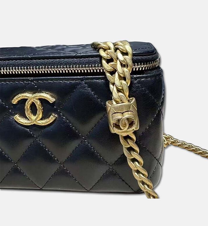 Chanel Chanel Black Lambskin Matelasse Chain Vanity Bag Preowned, Packshot View