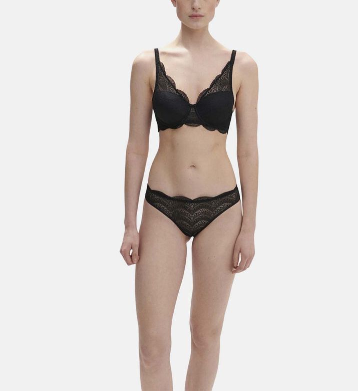 Karma Mid-rise Lace Briefs