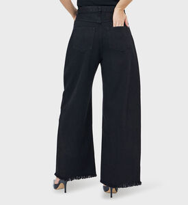 جينز بويفريند كبير الحجم من الدنيم