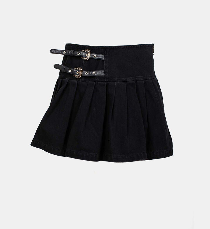 تنورة قصيرة بحزام مزدوج