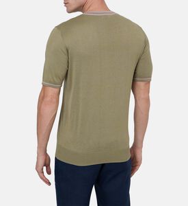 تيشيرت بياقة دائرية محبوكة ومقلّمة