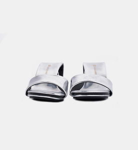 كعب متوسط مفتوح من Mobius