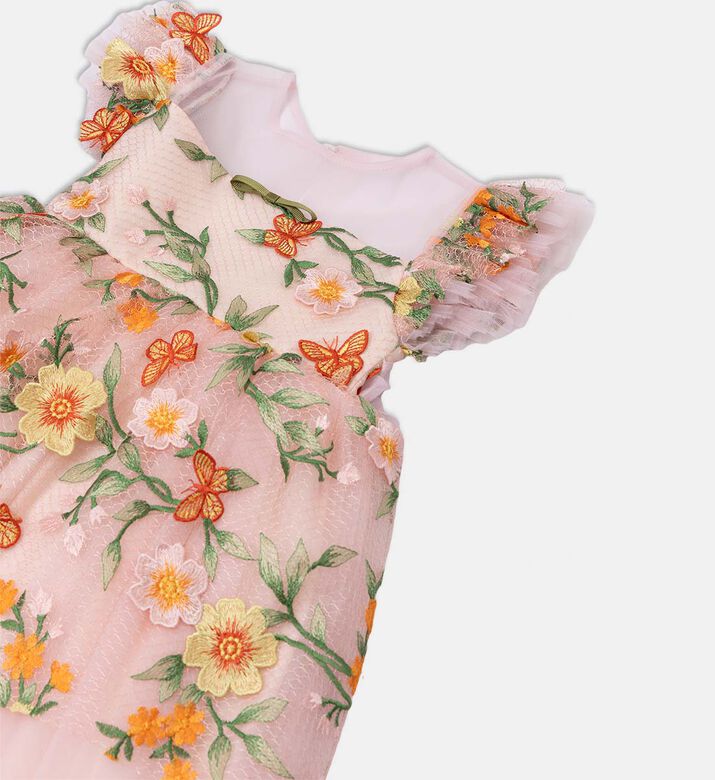 فستان تول بأزهار وفراشات