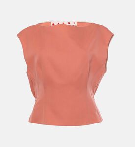 بلوزة بدون أكمام بقصة عادية