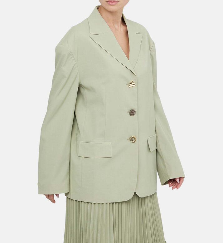 سترة إنزو المصممة خصيصًا