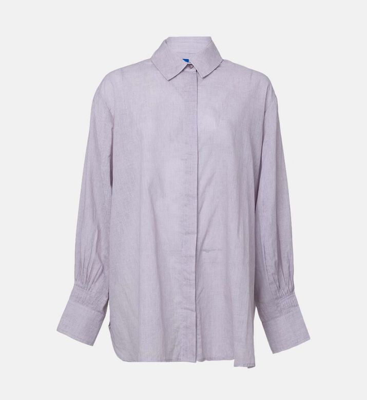 قميص طويل الأكمام شبه شفاف بصف أزرار