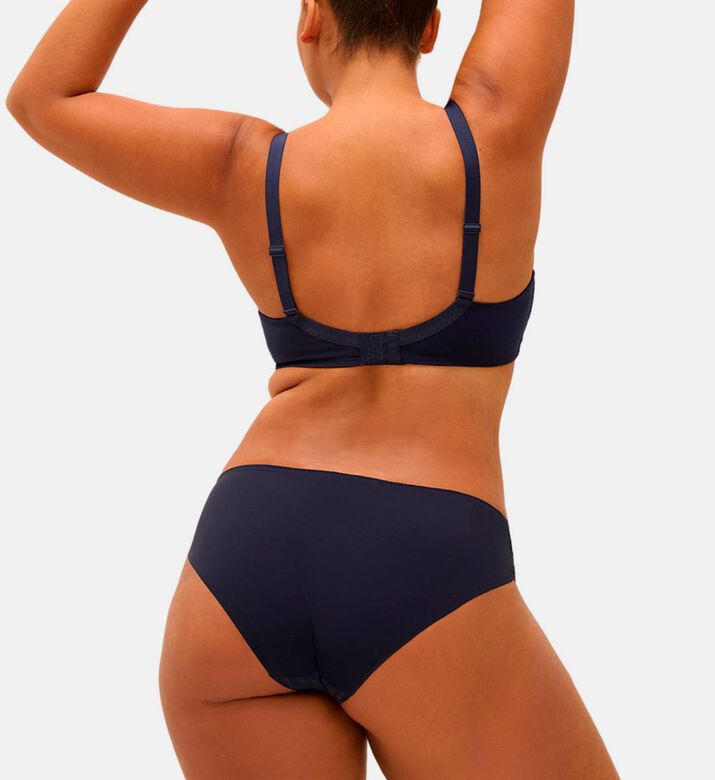 Simone Perele Bra, Model View Simone Perele Bra, Model View