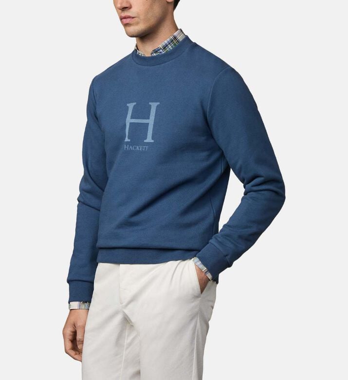 سويت شيرت طويل الأكمام بقصة عادية سويت شيرت طويل الأكمام بقصة عادية