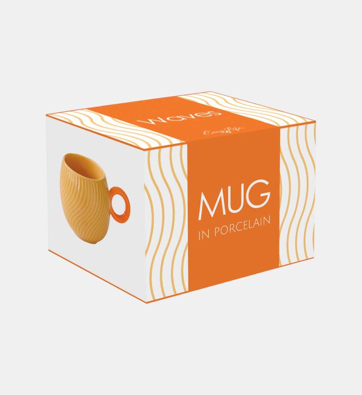 كوب بورسلين بنمط مموج بلون أزرق مائي