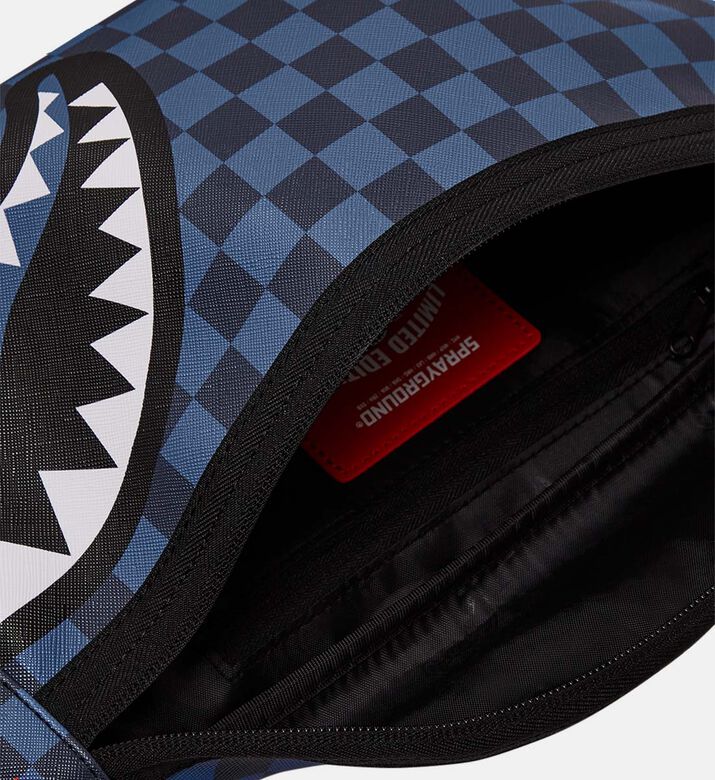 حقيبة كروس بودي بإغلاق بسحّاب