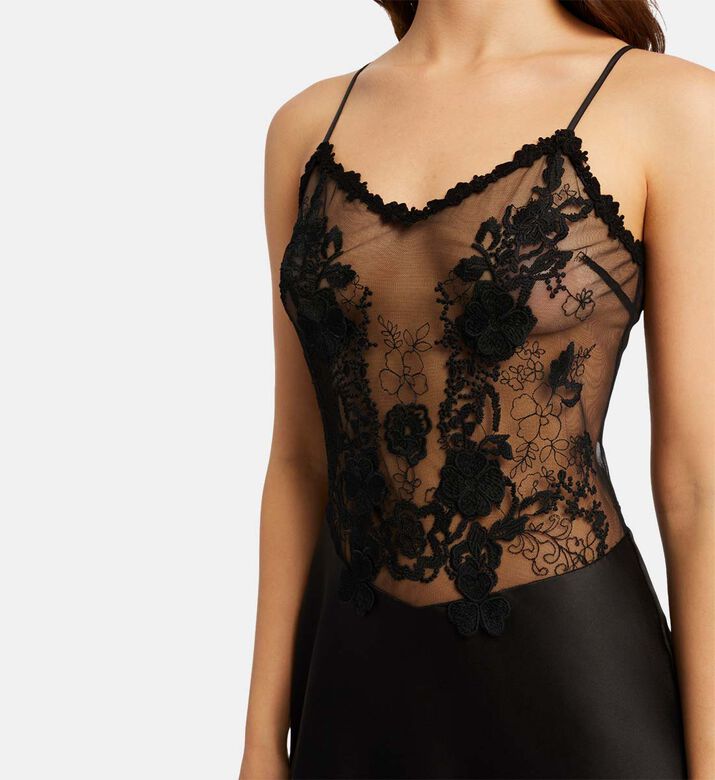 قميص ليزبون بتطريز ثلاثي الأبعاد