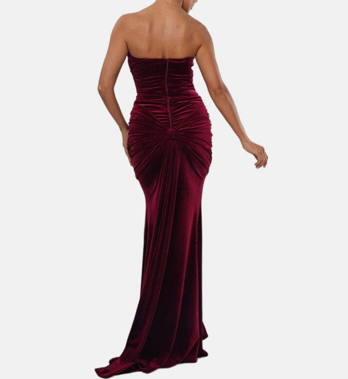 فستان ساتان بقصة حورية بحر بصدار درابيه