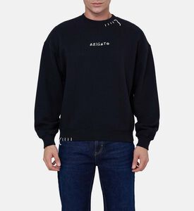 سويت شيرت مطرز بخياطة حلزونية