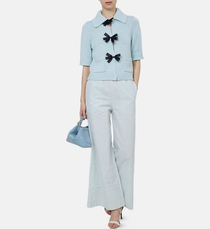 كارديغان بأزرار بشكل عقد كبيرة الحجم