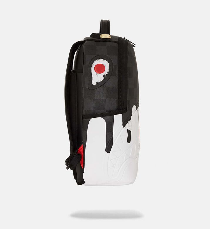 حقيبة ظهر بفم قرش بتصميم سنوبي يلعب بيسبول