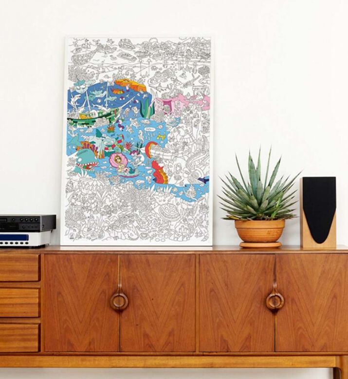 ملصق تلوين كبير دبي