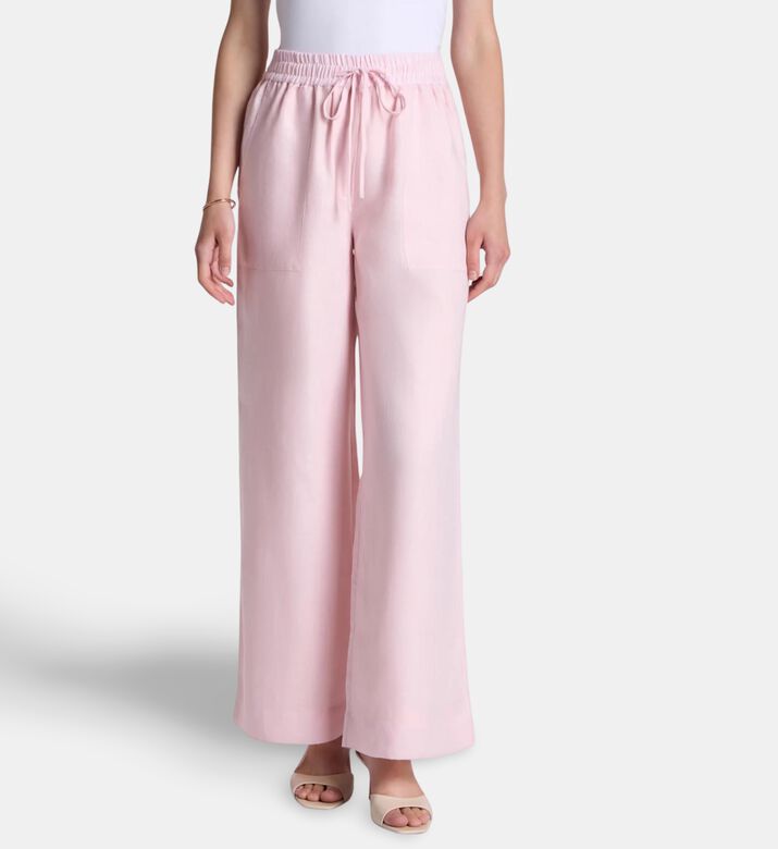 Carter and White Pant Carla, Model View