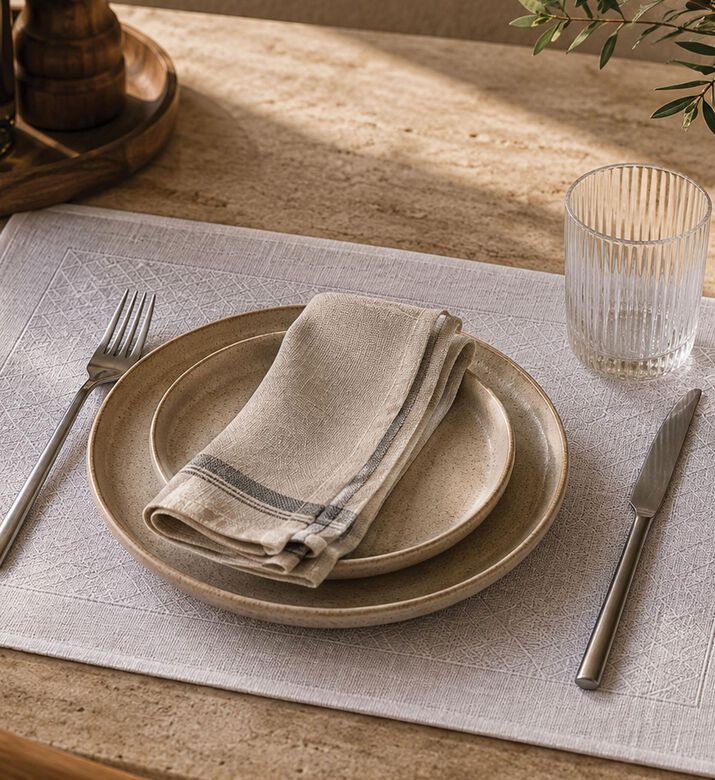 Jacquard Club Satin Cotton Linen Placemat, Packshot View