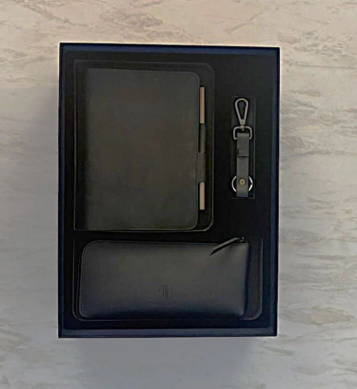 Tohfa Luxe Premium Leather 3-piece Desk Gift Set, Black, Packshot View