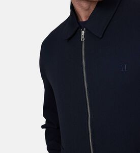 سترة بسحاب إغلاق