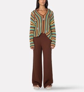 Maaji Pant Tinni, Model View